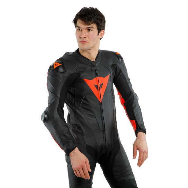 LAGUNA SECA 5 1PC LEATHER SUIT PERF. BLACK/FLUO RED